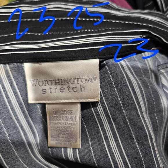 Vintage y2k office siren corporate goth pinstripe 3/4 sleeve top - Picture 4 of 4